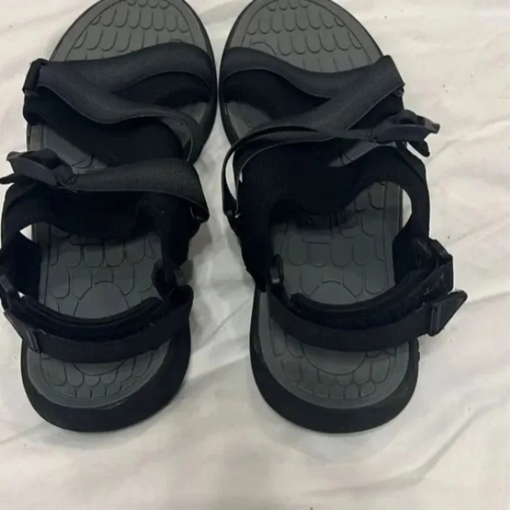 Waterproof strap sandals - Picture 5 of 7